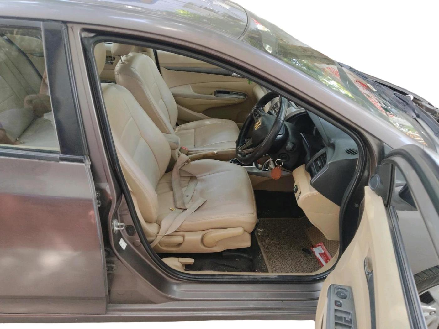 2012 Honda City 1.5L I-VTEC V MT, CNG, Manual, 1,08,546 km, interior