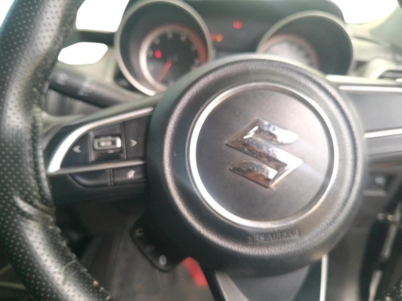 2018 Maruti Swift VXI, Petrol, Manual, 42,533 km, interior