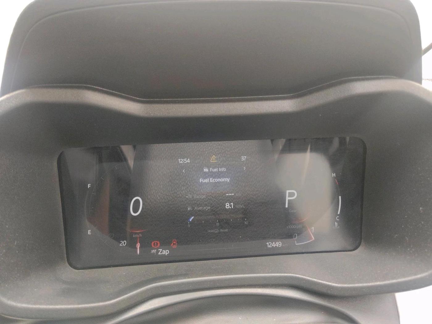 2025 Mahindra XUV 3XO AX5 1.2 L TCMPFI AT, Petrol, Automatic, 12,449 km, interior
