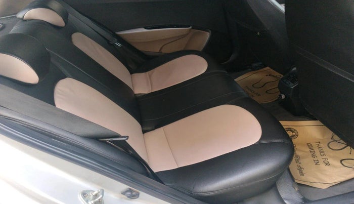 2016 Hyundai Grand i10 ASTA 1.2 KAPPA VTVT, Petrol, Manual, 1,21,377 km, interior