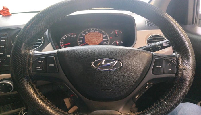 2016 Hyundai Grand i10 ASTA 1.2 KAPPA VTVT, Petrol, Manual, 1,21,377 km, interior