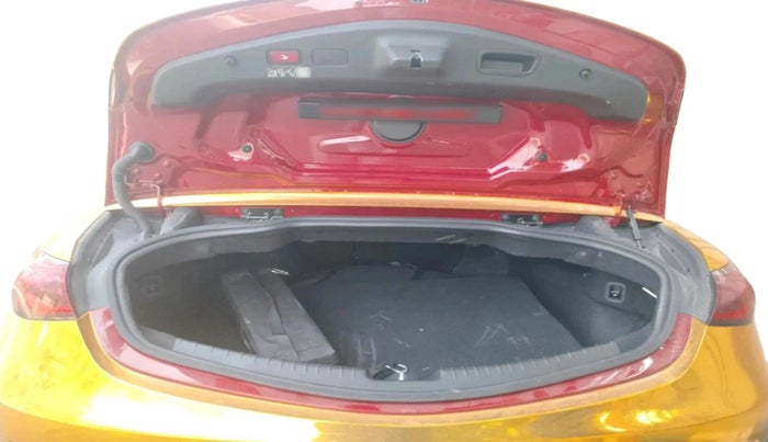 2024 Mercedes Benz CLE 300 4MATIC Cabriolet, Petrol, Automatic, 13,483 km, exterior