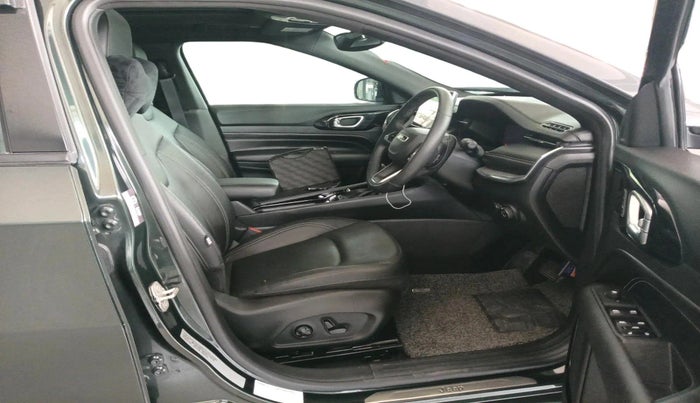 2025 Jeep Compass MODEL S (O) DIESEL 4X4 AT, Diesel, Automatic, 17,477 km, interior