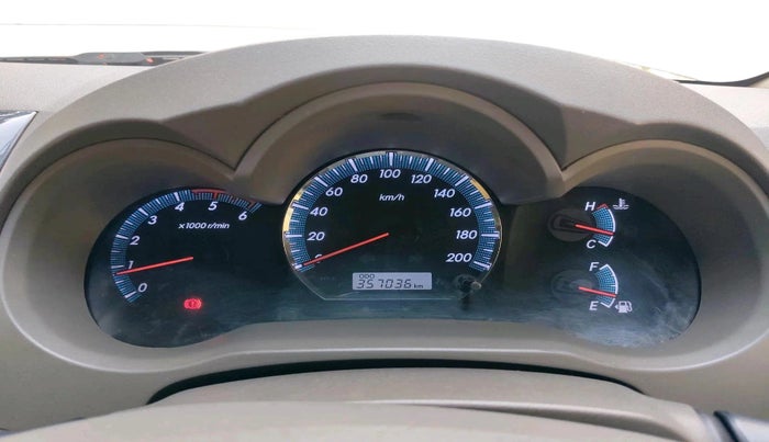 2012 Toyota Fortuner 3.0 4X2 MT, Diesel, Manual, 3,57,036 km, interior