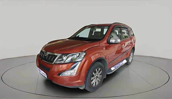 2016 Mahindra XUV500 W10 AT, Diesel, Automatic, 52,305 km, exterior