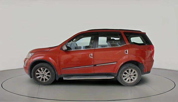 2016 Mahindra XUV500 W10 AT, Diesel, Automatic, 52,305 km, exterior