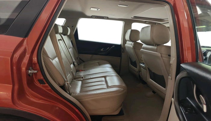 2016 Mahindra XUV500 W10 AT, Diesel, Automatic, 52,305 km, interior