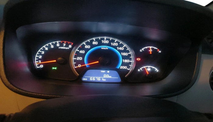 2020 Hyundai Grand i10 SPORTZ 1.2 KAPPA VTVT, Petrol, Manual, 66,761 km, interior