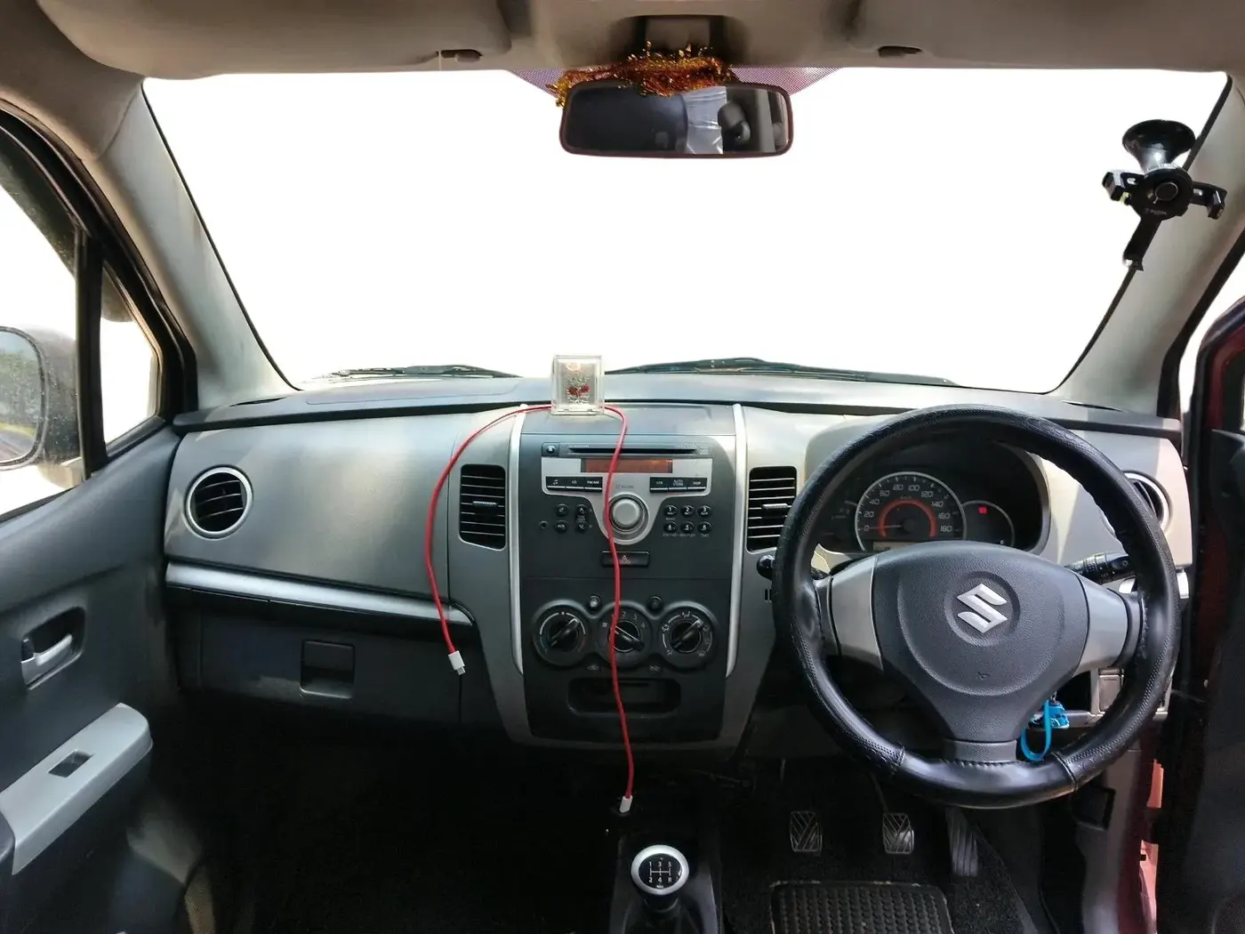 2011 Maruti Wagon R 1.0 VXI, Petrol, Manual, 93,094 km, interior