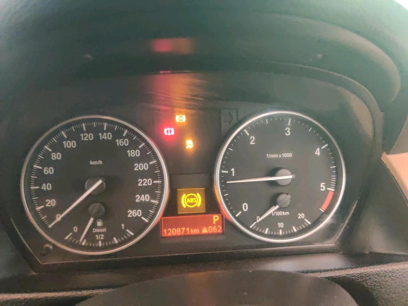 2012 BMW X1 sDrive20d, Diesel, Automatic, 1,20,871 km, interior