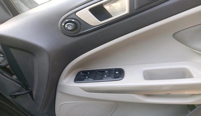 2016 Ford Ecosport TITANIUM 1.5L PETROL AT, Petrol, Automatic, 2,65,786 km, interior