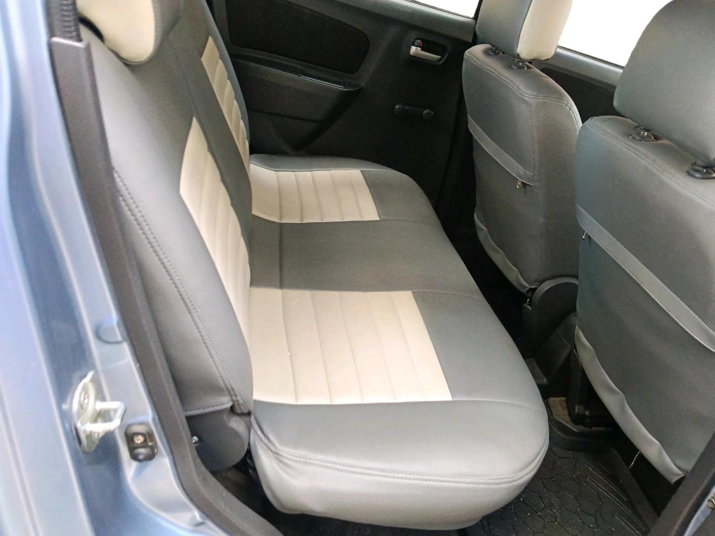 2011 Maruti Wagon R 1.0 LXI, Petrol, Manual, 27,404 km, interior