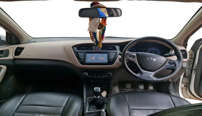 2017 Hyundai Elite i20 ASTA 1.2, Petrol, Manual, 1,42,829 km, interior