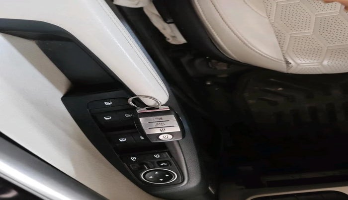 2019 KIA SELTOS HTX PLUS 1.5 DIESEL, Diesel, Manual, 1,63,051 km, interior