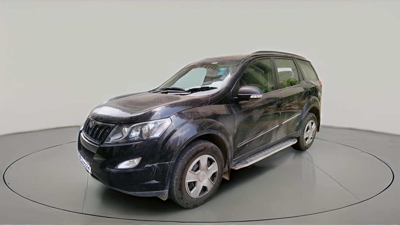 2017 Mahindra XUV500 W6, Diesel, Manual, 1,46,760 km, exterior