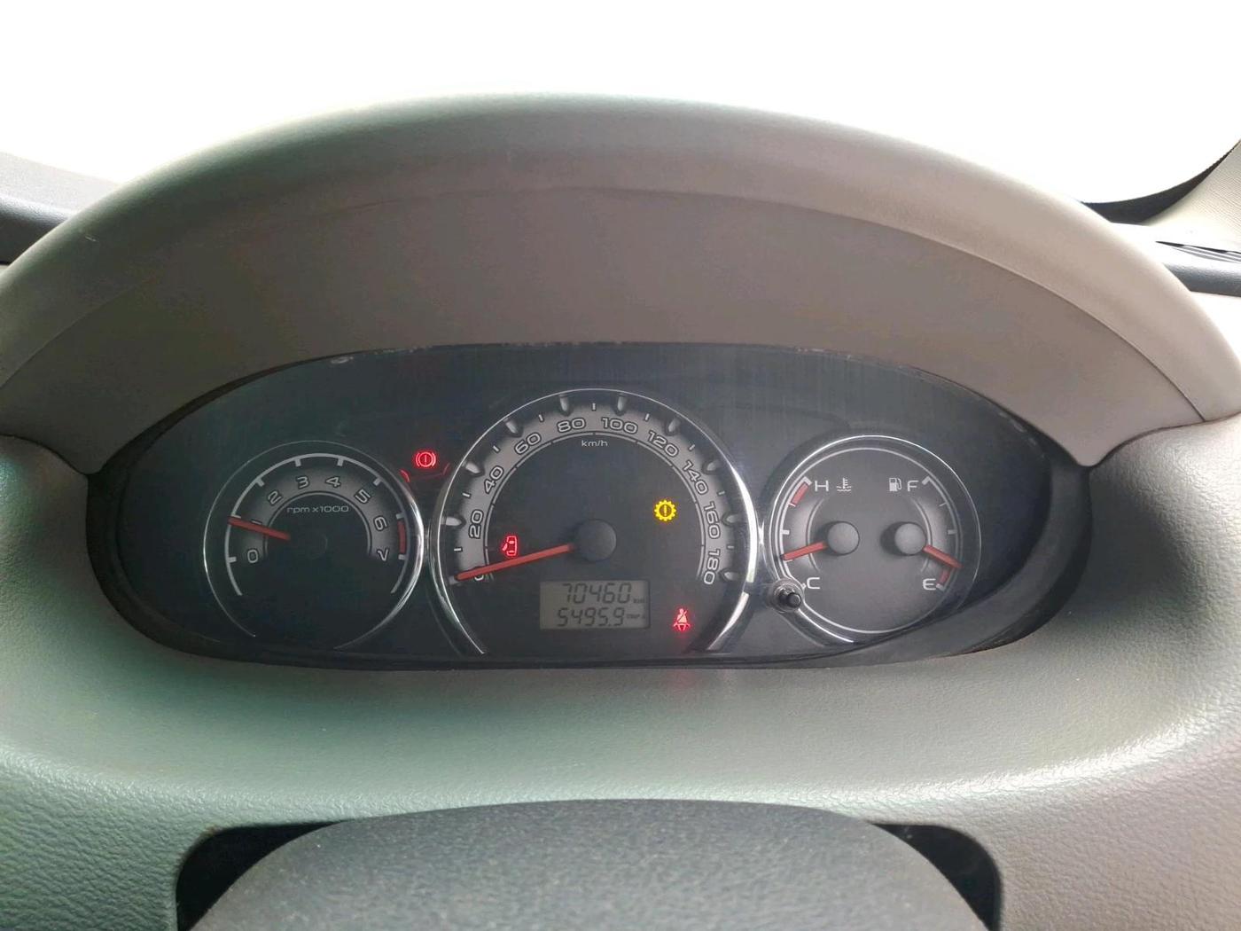 2016 Mahindra NUVOSPORT N8 AMT, Diesel, Automatic, 70,460 km, interior
