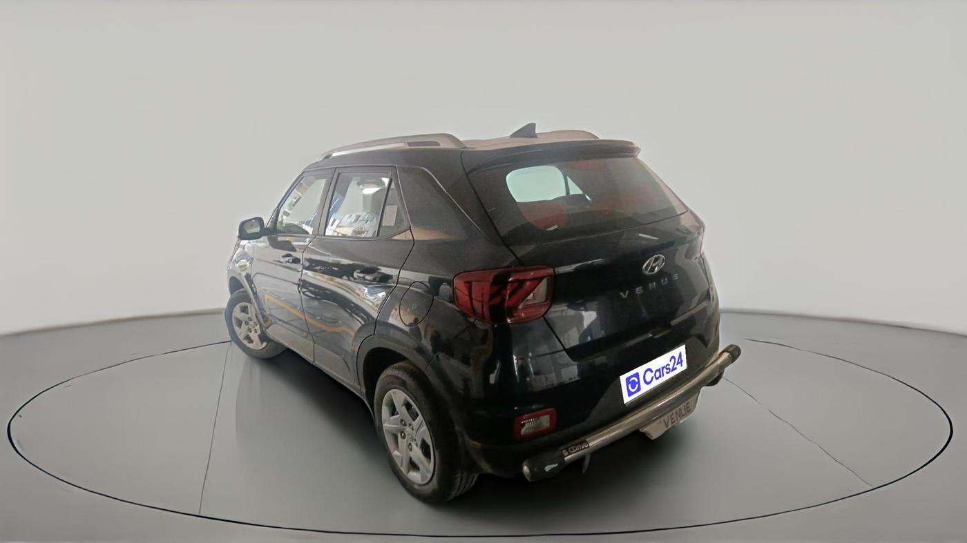 2020 Hyundai VENUE S+ 1.2, Petrol, Manual, 27,687 km, exterior