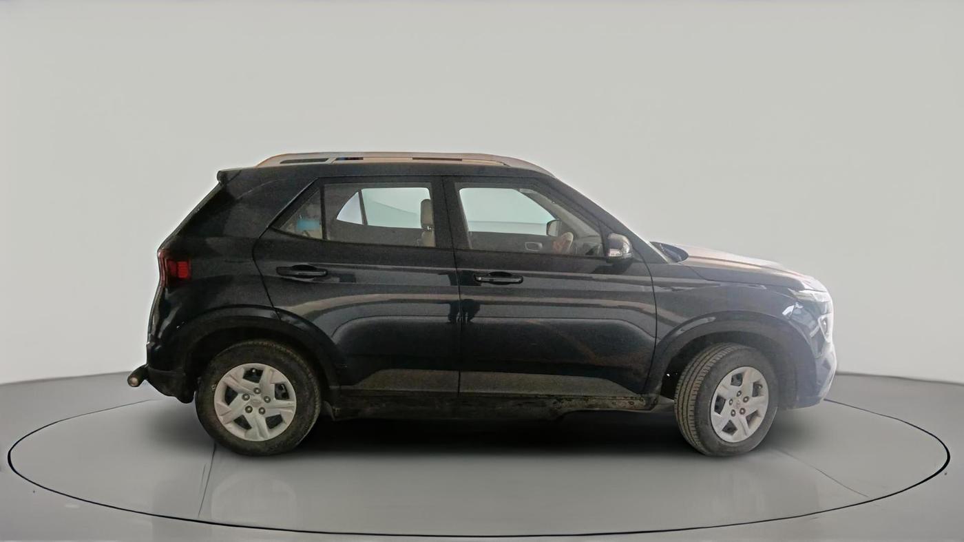 2020 Hyundai VENUE S+ 1.2, Petrol, Manual, 27,687 km, exterior