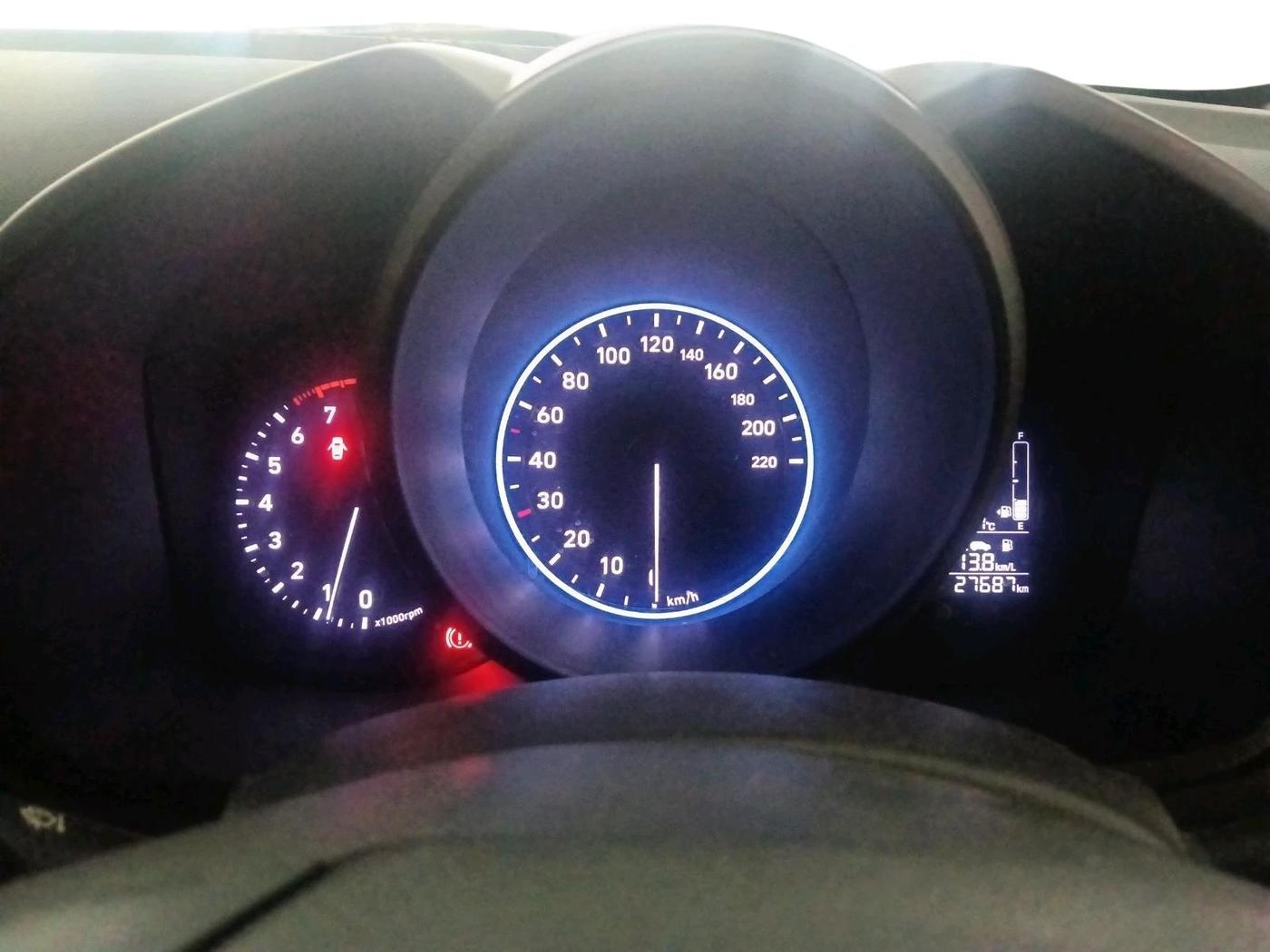 2020 Hyundai VENUE S+ 1.2, Petrol, Manual, 27,687 km, interior