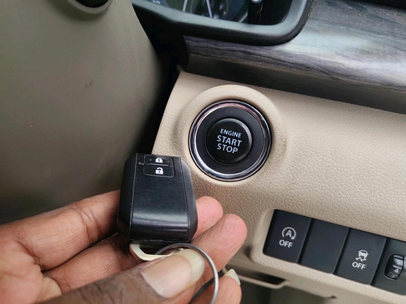 2023 Maruti Ertiga ZXi (O), Petrol, Manual, 29,444 km, interior