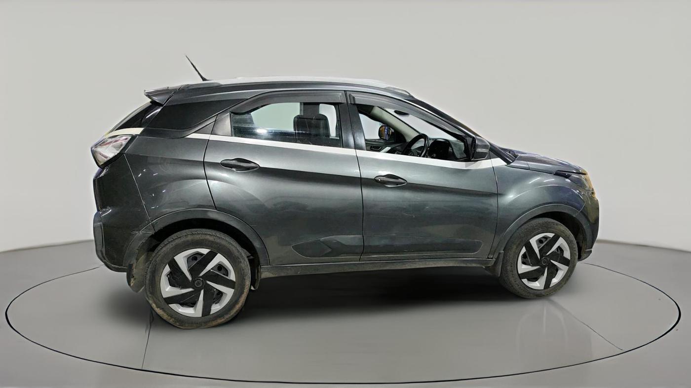 2022 Tata NEXON XM DIESEL, Diesel, Manual, 72,139 km, exterior