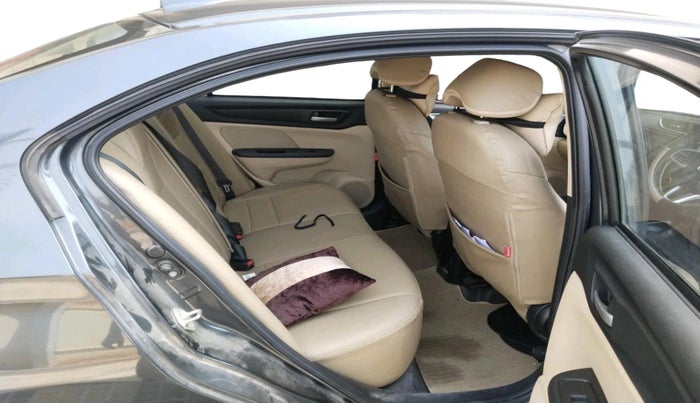 2023 Honda Amaze 1.2L I-VTEC VX CVT, Petrol, Automatic, 16,088 km, interior