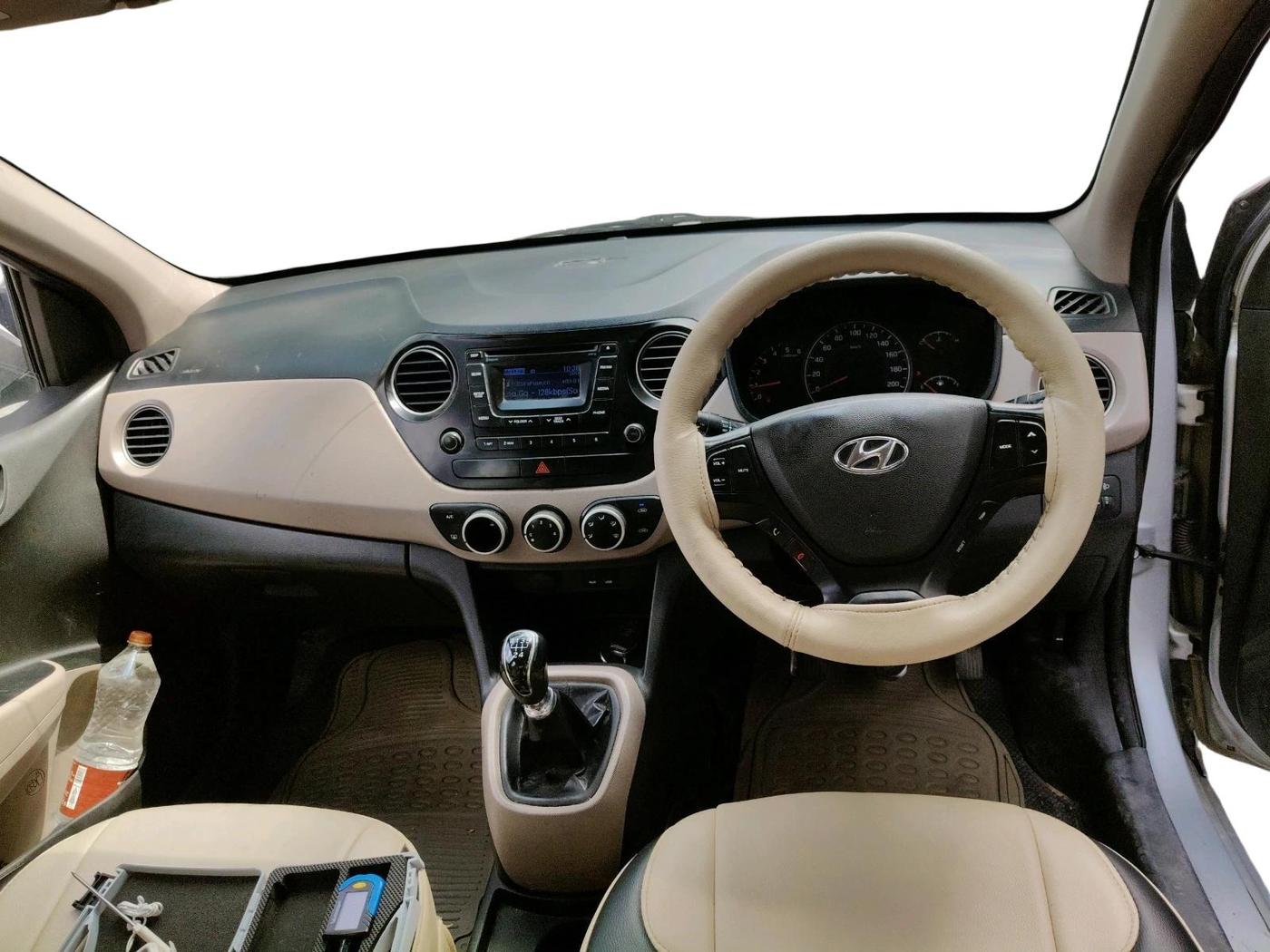 2015 Hyundai Grand i10 ASTA 1.1 CRDI, Diesel, Manual, 1,26,577 km, interior