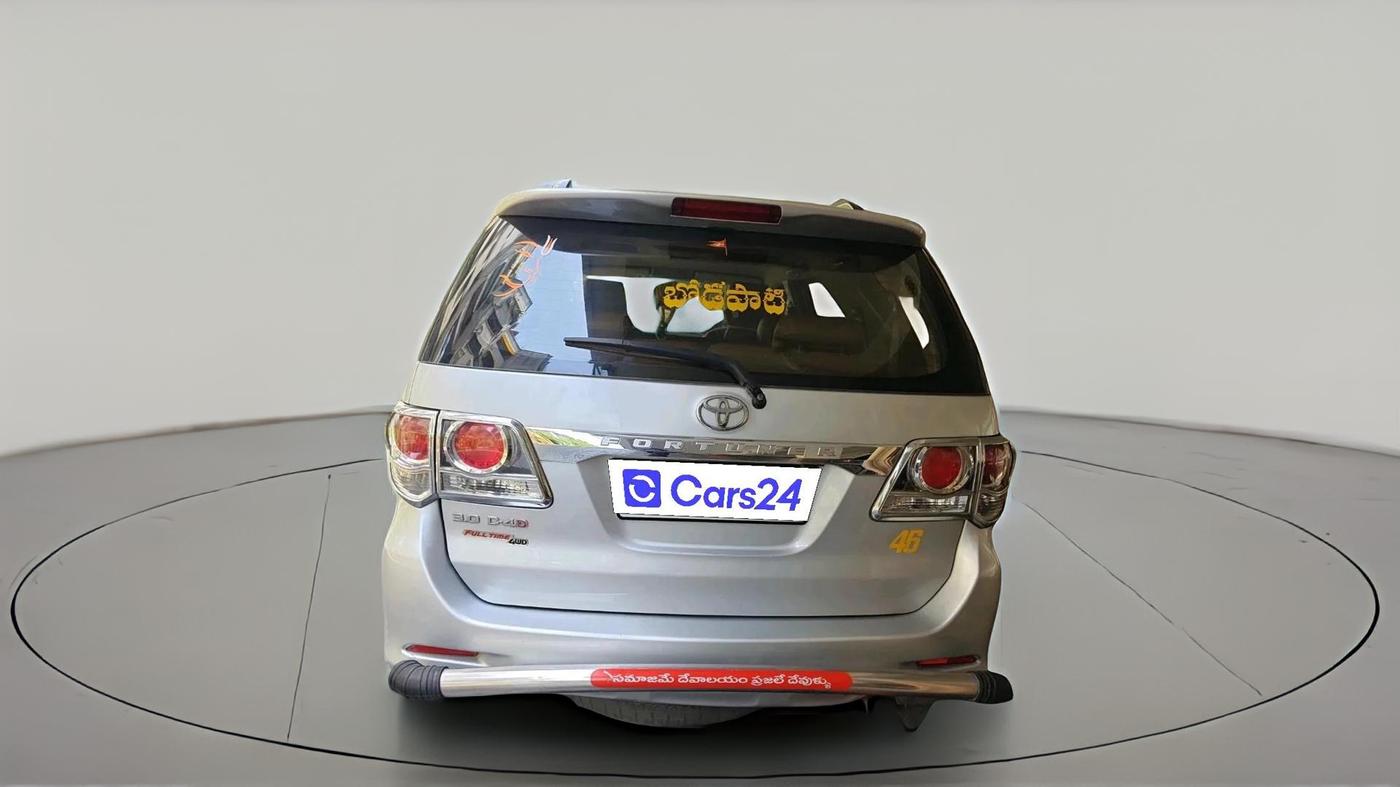 2012 Toyota Fortuner 3.0 4X4 MT, Diesel, Manual, 2,40,299 km, exterior