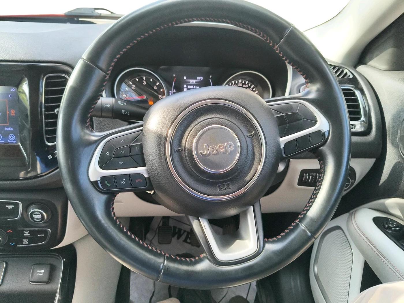 2017 Jeep Compass LIMITED 2.0 DIESEL, Diesel, Manual, 1,00,811 km, interior