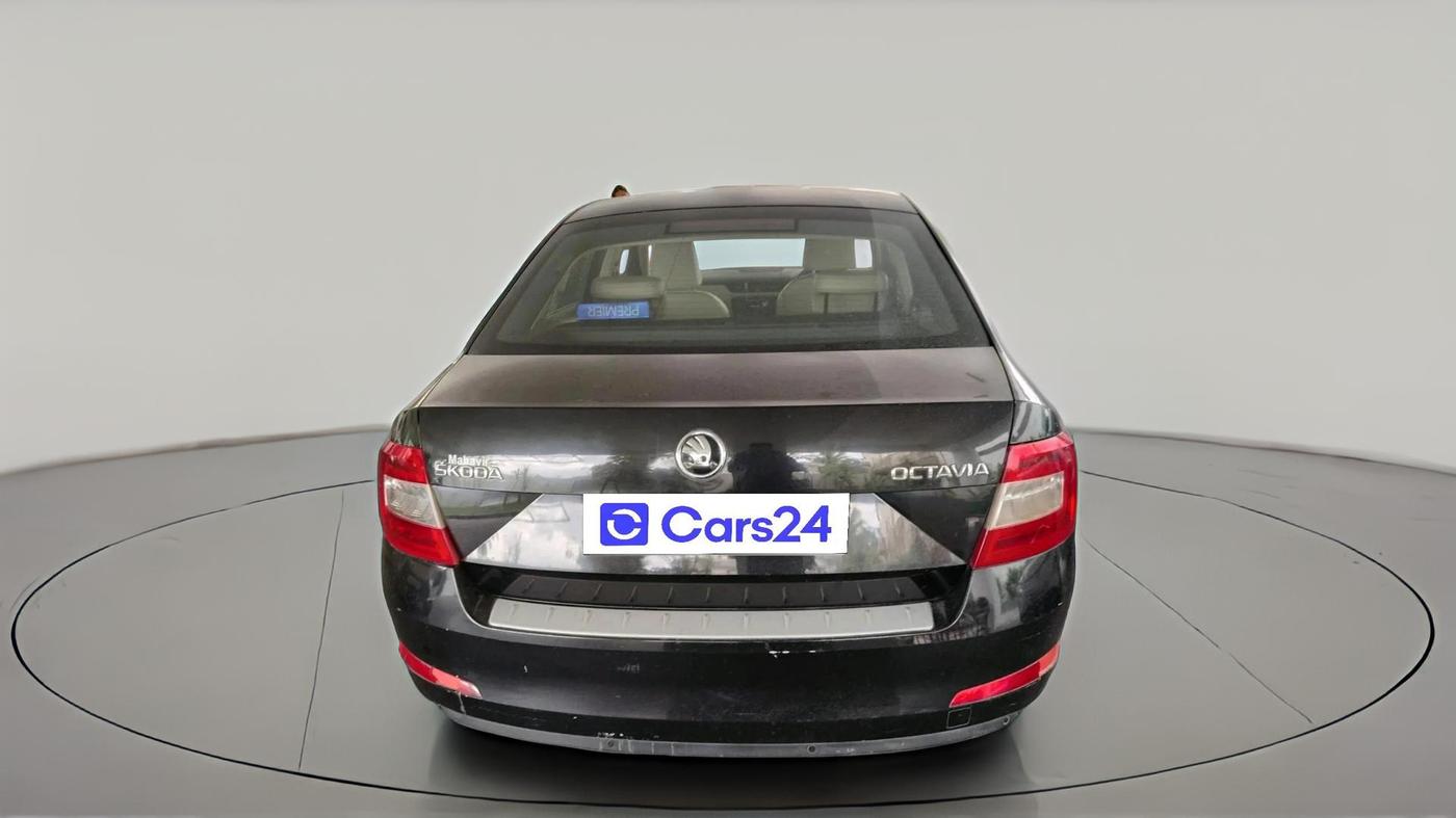 2015 Skoda Octavia ELEGANCE 2.0 TDI AT, Diesel, Automatic, 84,460 km, exterior