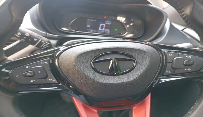 2023 Tata NEXON XZA PLUS LUX SUNROOF RED DARK PETROL, Petrol, Automatic, 17,141 km, interior