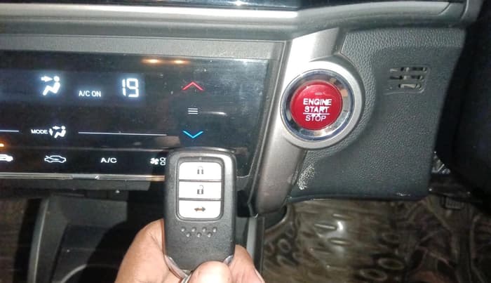 2015 Honda City 1.5L I-DTEC VX, Diesel, Manual, 1,10,389 km, interior