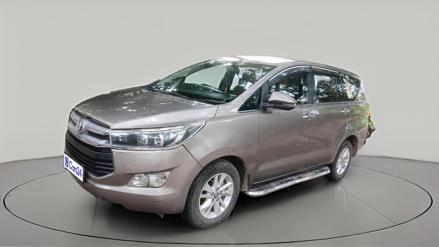 2018 Toyota Innova Crysta 2.4 VX 8 STR, Diesel, Manual, 1,94,331 km, exterior