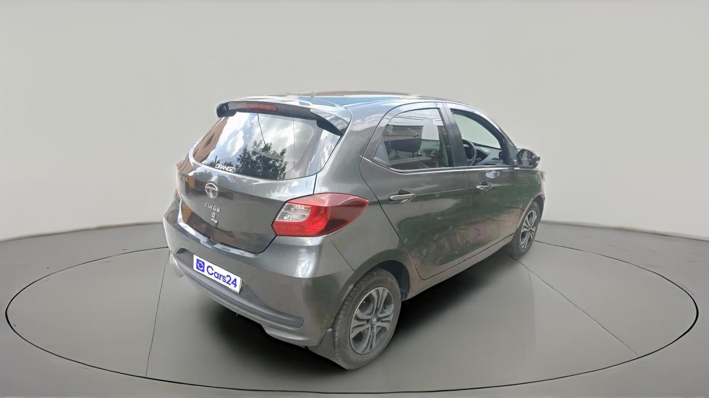 2023 Tata Tiago XTA PETROL, Petrol, Automatic, 63,606 km, exterior