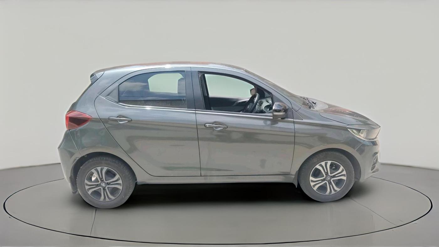 2023 Tata Tiago XTA PETROL, Petrol, Automatic, 63,606 km, exterior