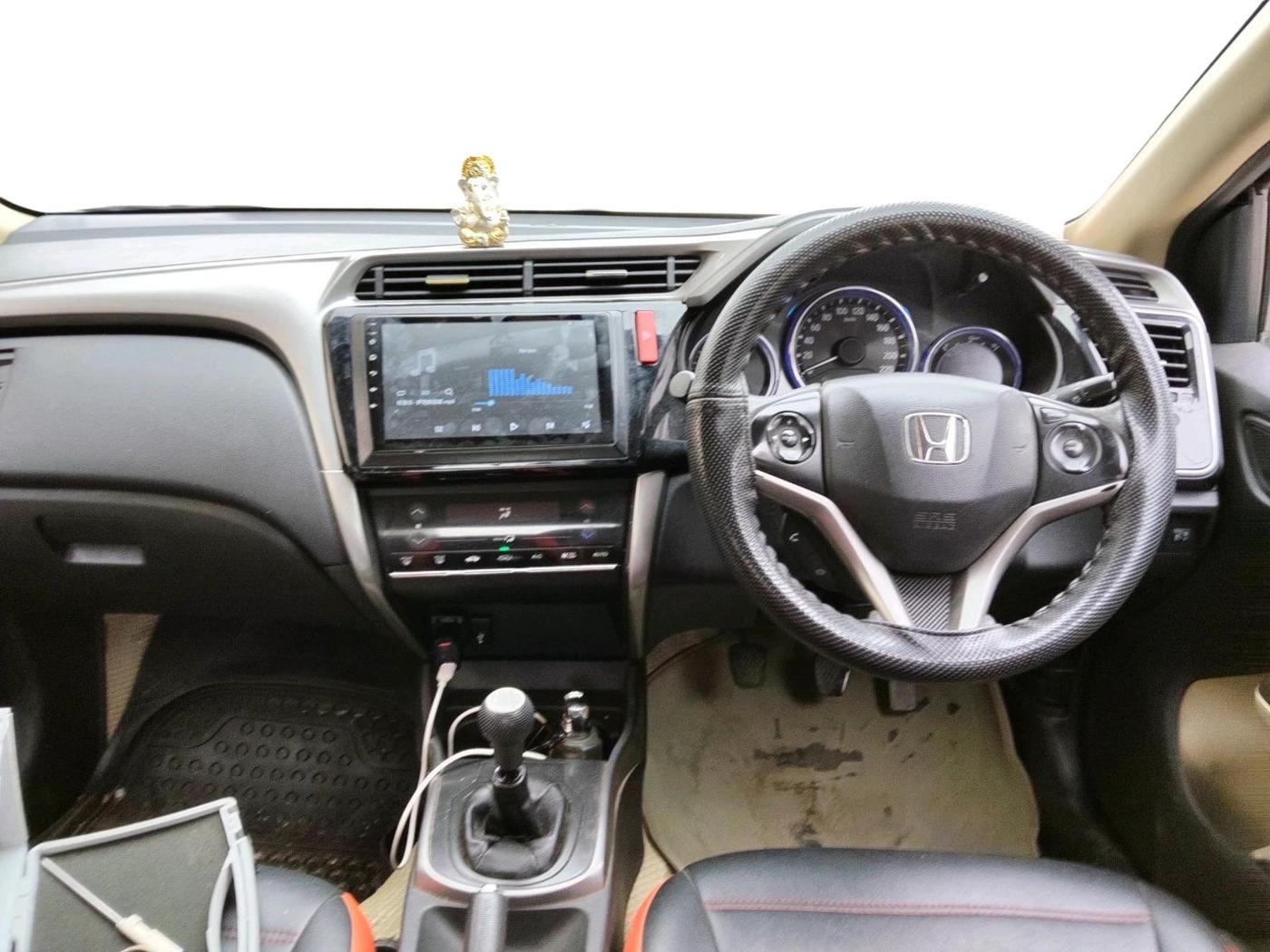 2015 Honda City 1.5L I-VTEC SV, Petrol, Manual, 1,75,346 km, interior