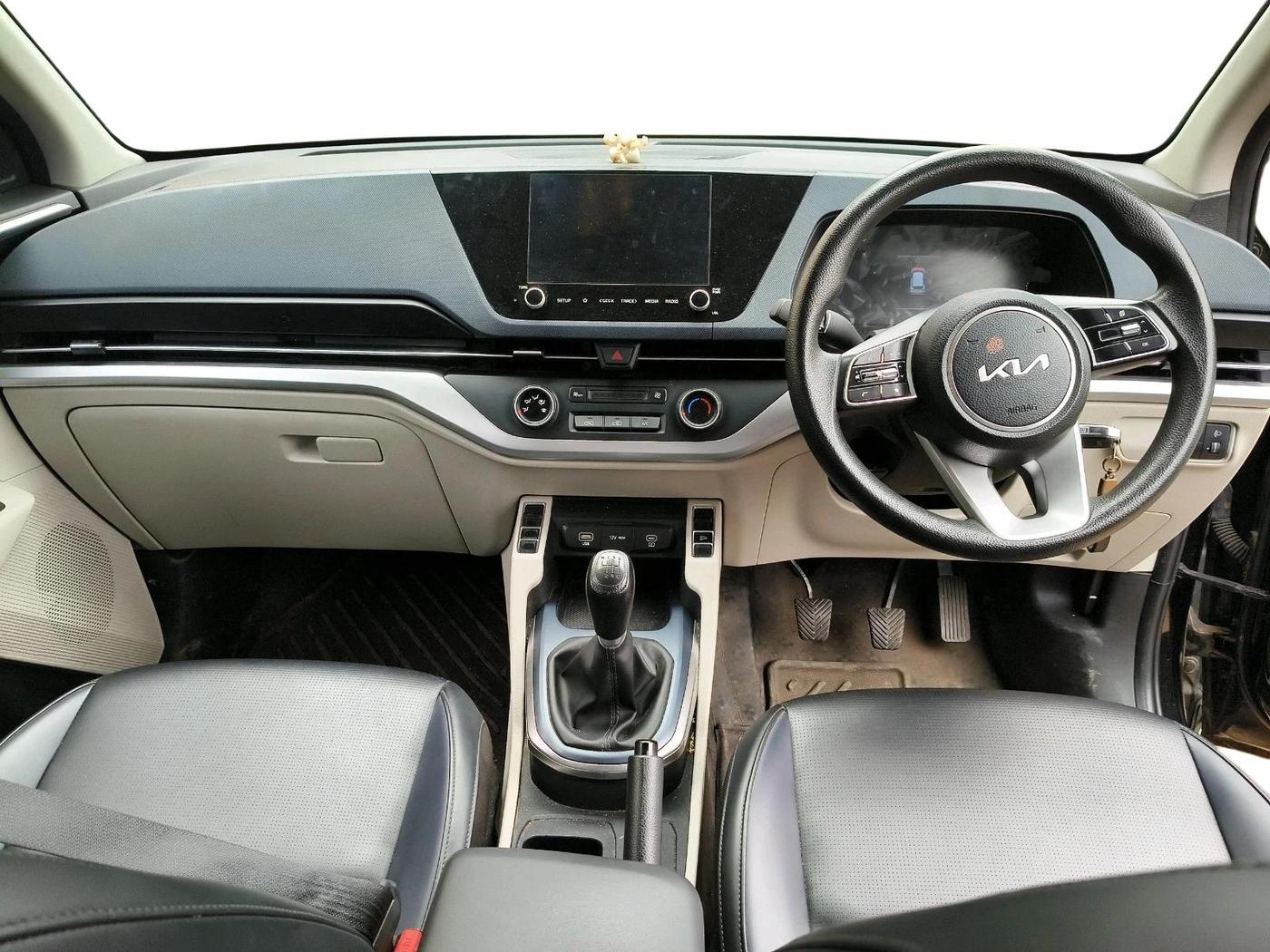 2025 KIA CARENS Premium (O) 1.5 Petrol 7 STR, Petrol, Manual, 39,786 km, interior