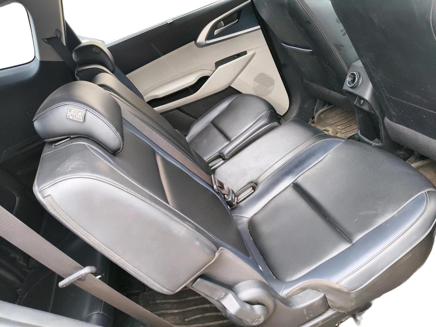 2025 KIA CARENS Premium (O) 1.5 Petrol 7 STR, Petrol, Manual, 39,786 km, interior