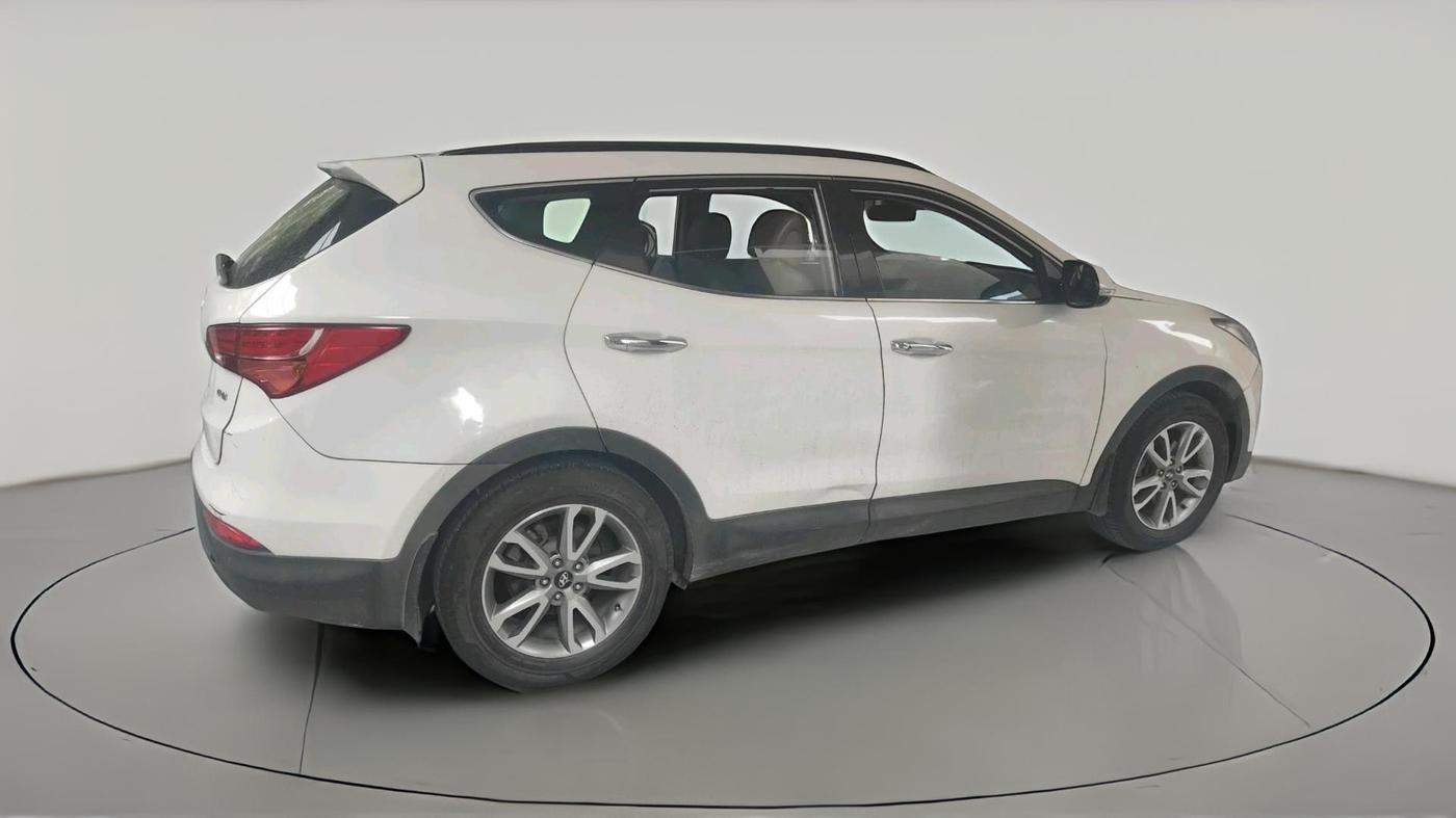 2014 Hyundai Santa Fe 2 WD AT, Diesel, Automatic, 1,89,454 km, exterior