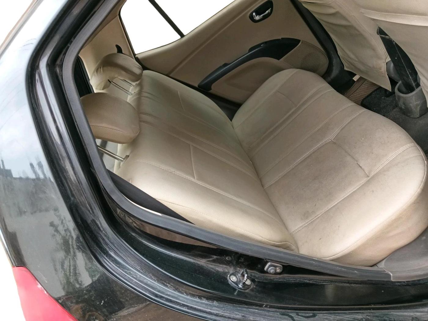 2012 Hyundai i10 SPORTZ 1.2, Petrol, Manual, 58,369 km, interior