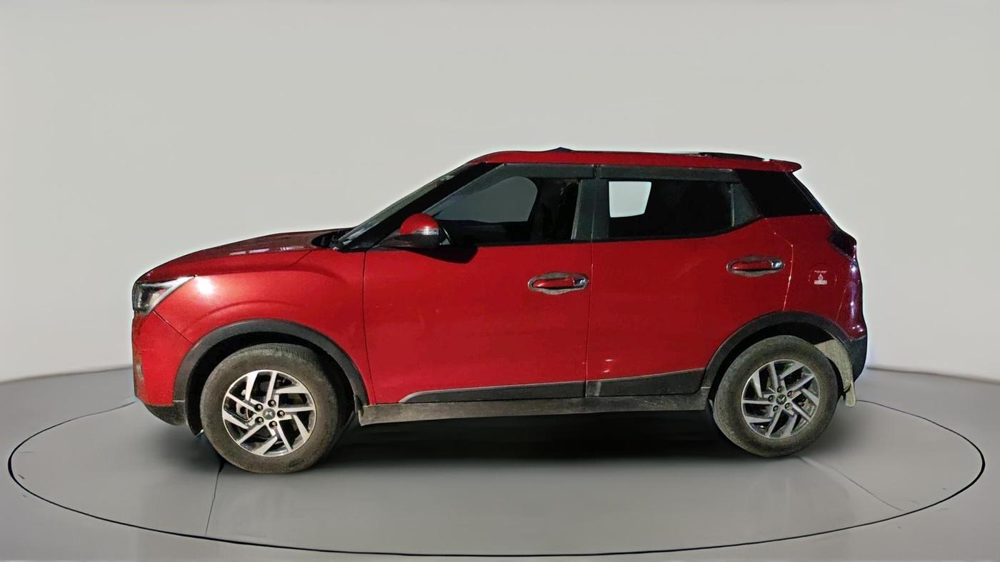 2022 Mahindra XUV300 W8 (O) 1.5 DIESEL, Diesel, Manual, 80,226 km, exterior