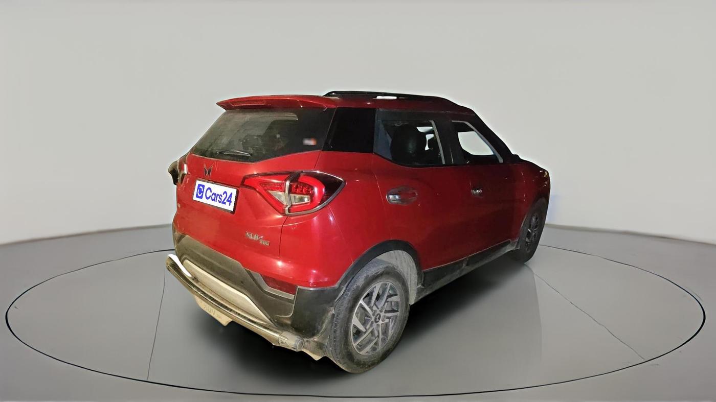 2022 Mahindra XUV300 W8 (O) 1.5 DIESEL, Diesel, Manual, 80,226 km, exterior