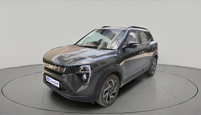2024 Mahindra XUV 3XO AX7L 1.2 TGDi, Petrol, Manual, 16,641 km, exterior