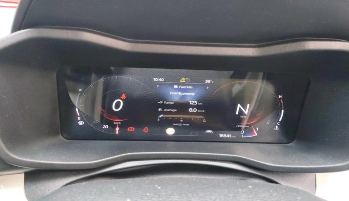 2024 Mahindra XUV 3XO AX7L 1.2 TGDi, Petrol, Manual, 16,641 km, interior