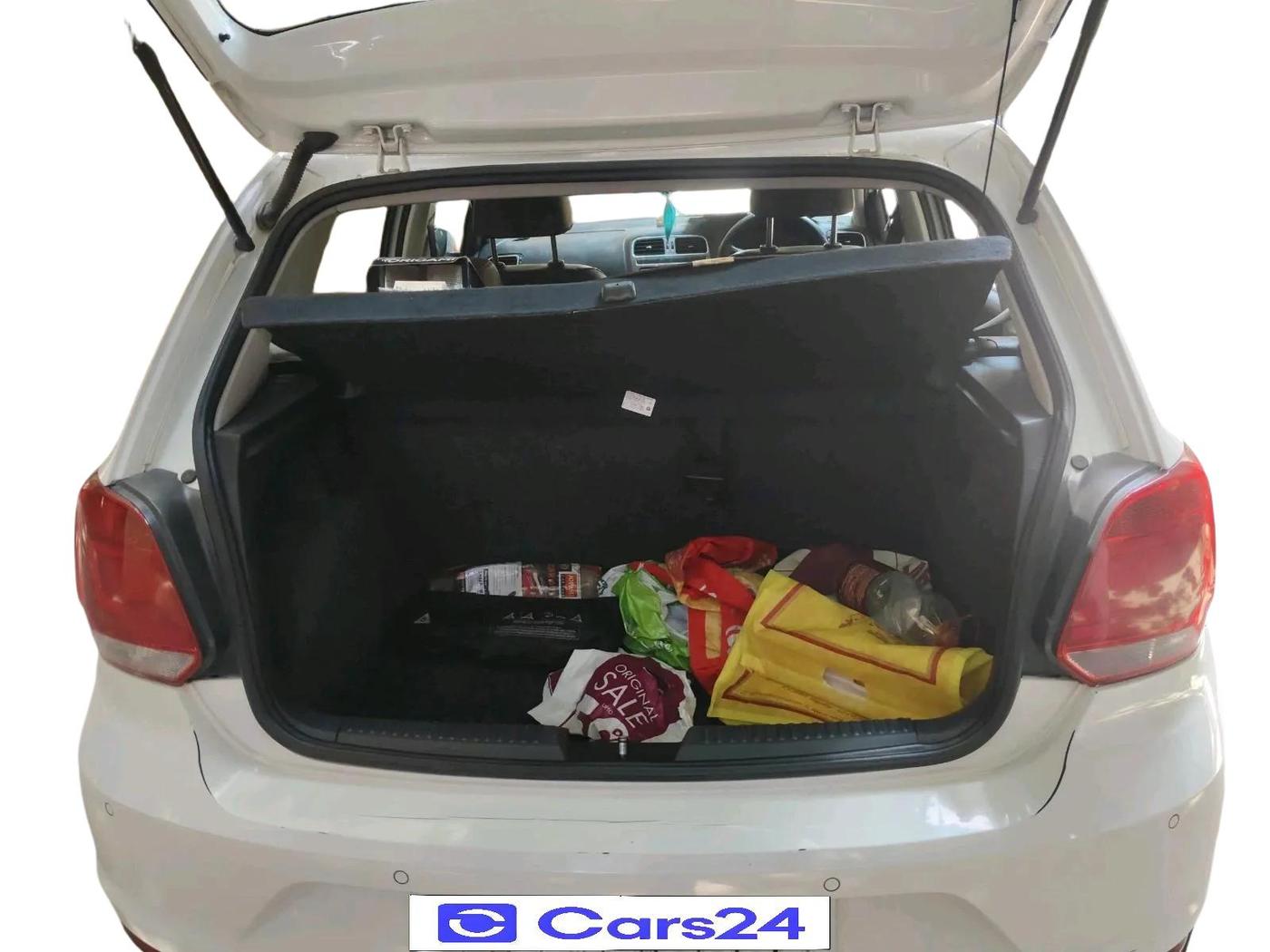 2018 Volkswagen Polo HIGHLINE PLUS 1.2(16 ALLOY, Petrol, Manual, 1,10,438 km, exterior