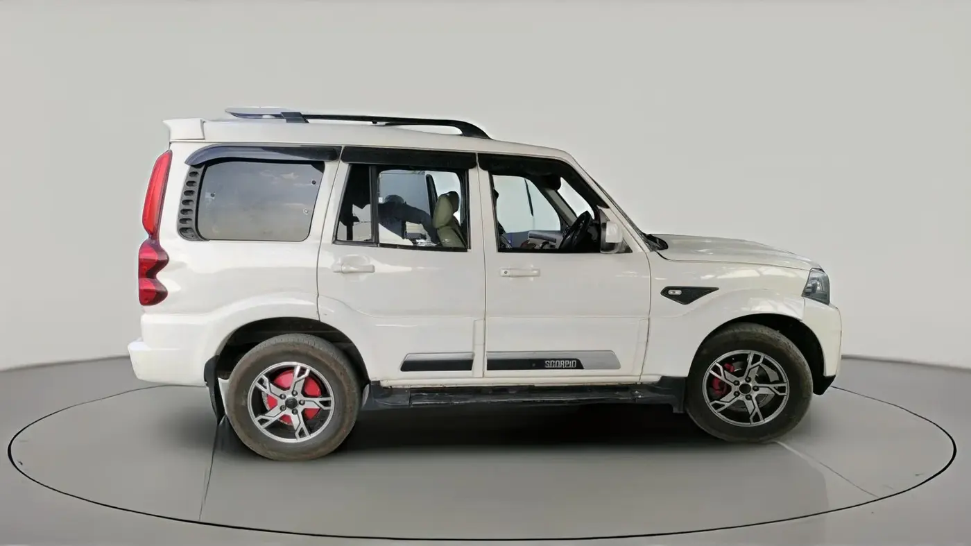 2015 Mahindra Scorpio S2, Diesel, Manual, 89,107 km, exterior