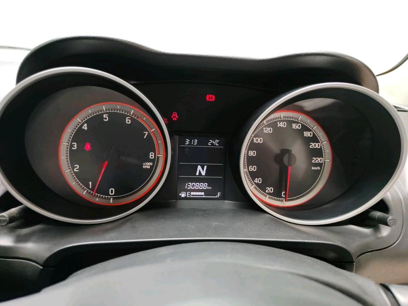 2018 Maruti Swift VXI AMT, Petrol, Automatic, 1,30,888 km, interior