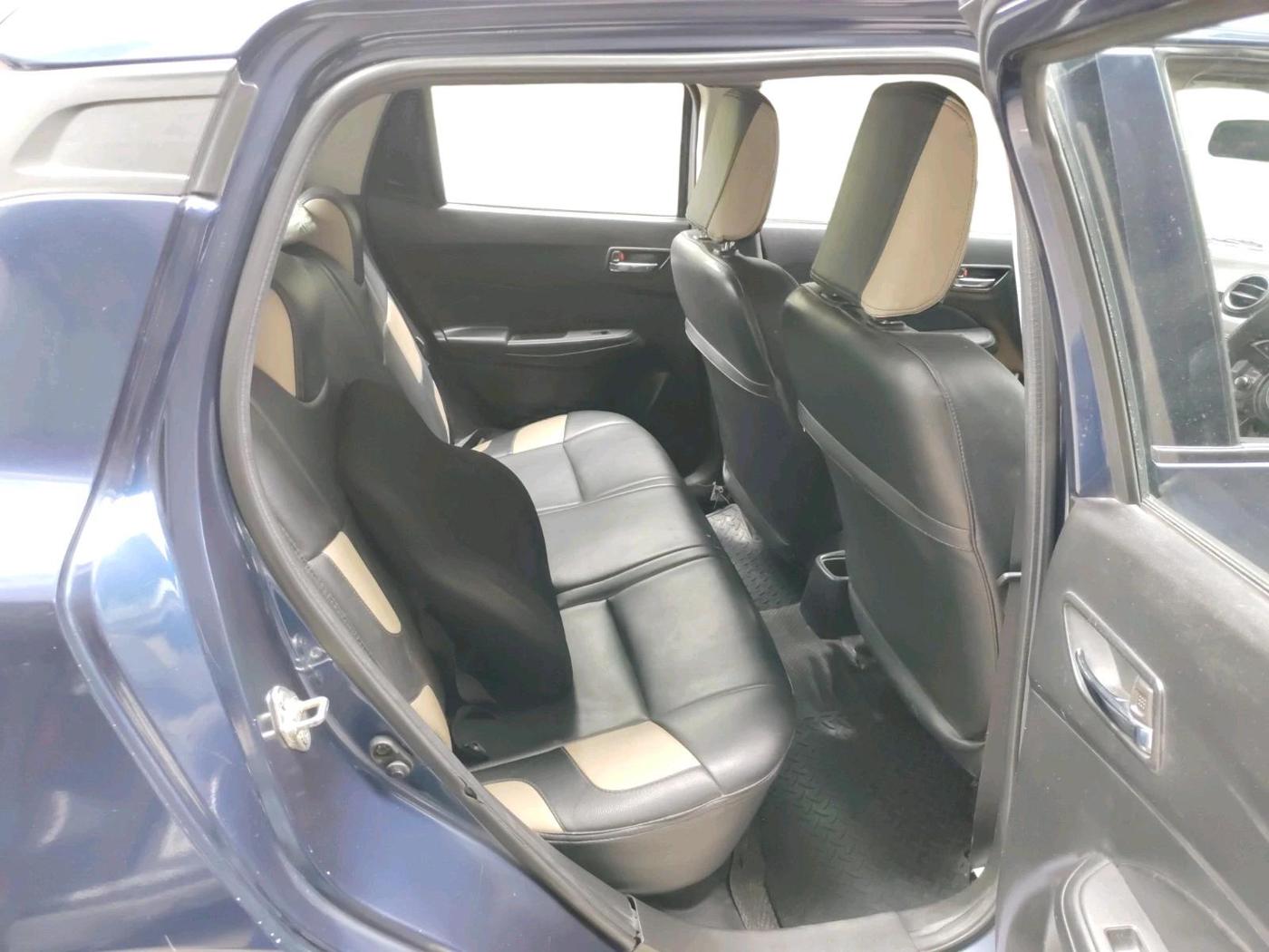 2018 Maruti Swift VXI AMT, Petrol, Automatic, 1,30,888 km, interior