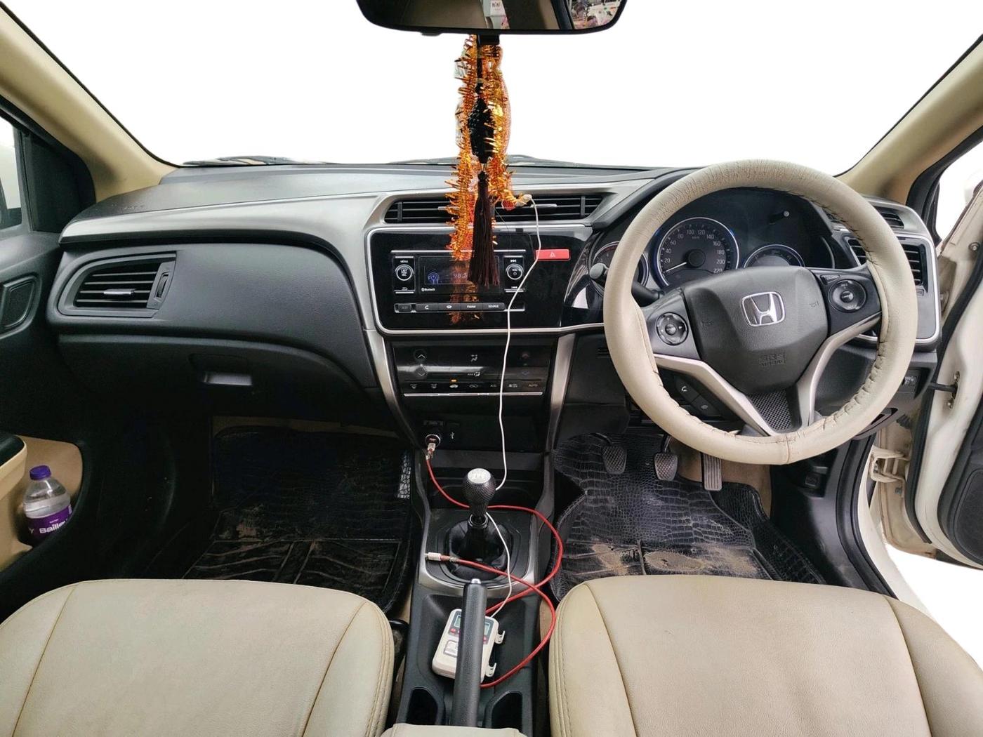 2016 Honda City 1.5L I-DTEC SV, Diesel, Manual, 1,49,388 km, interior