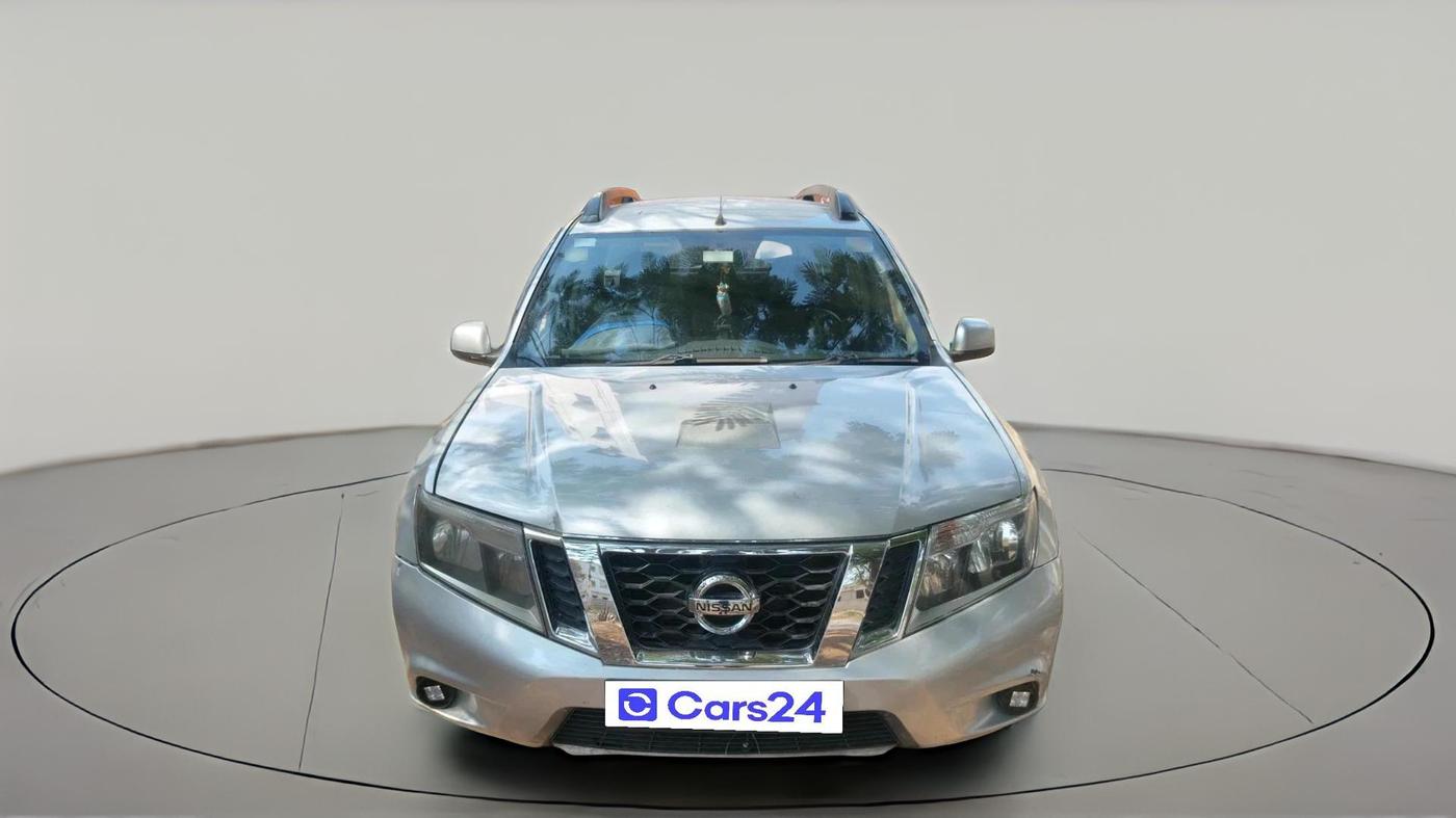 2014 Nissan Terrano XE (D), Diesel, Manual, 2,30,873 km, exterior